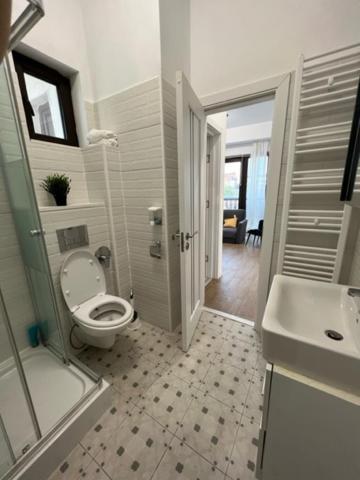 ブカレストPerla Apartamentアパートメント エクステリア 写真