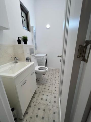 ブカレストPerla Apartamentアパートメント エクステリア 写真